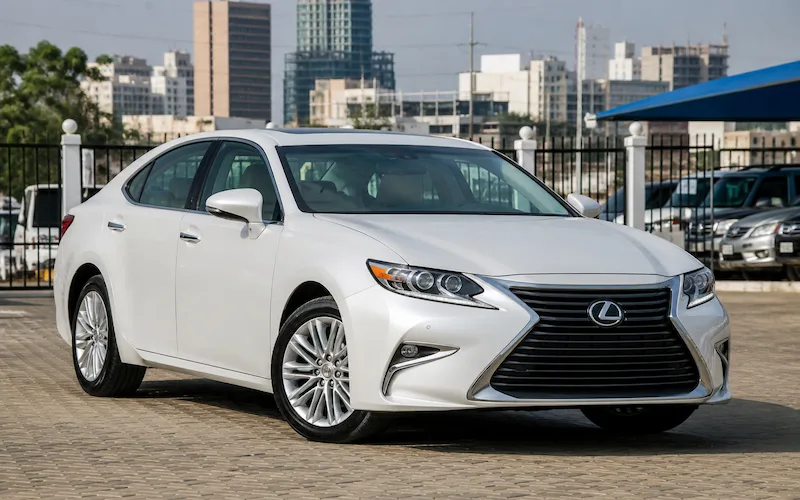 Lexus ES 2016